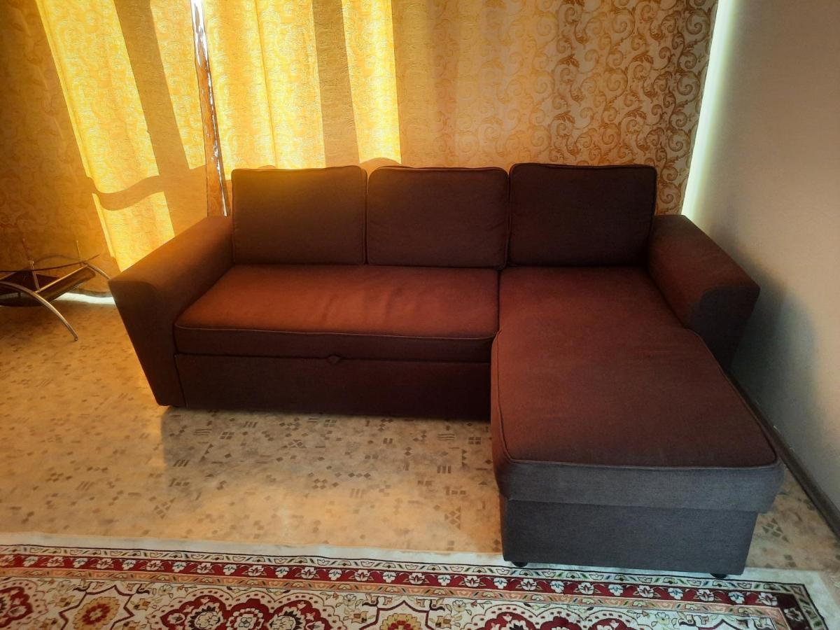 Apartment Shevchenko Panfilova Алма Ата Екстериор снимка