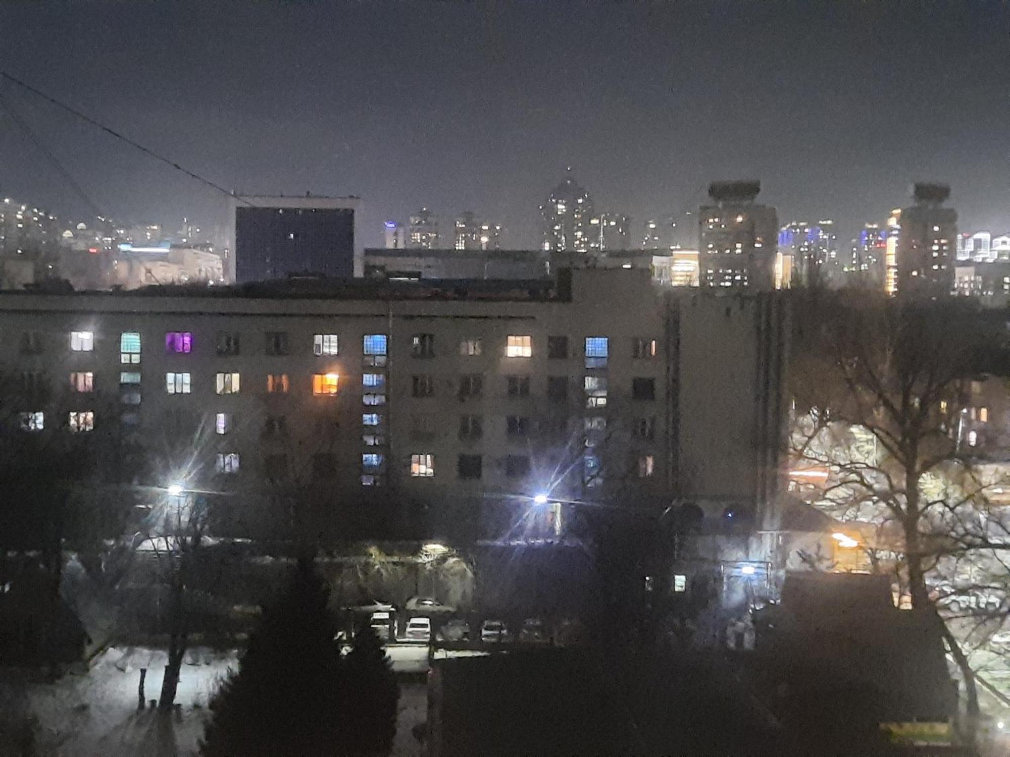 Apartment Shevchenko Panfilova Алма Ата Екстериор снимка