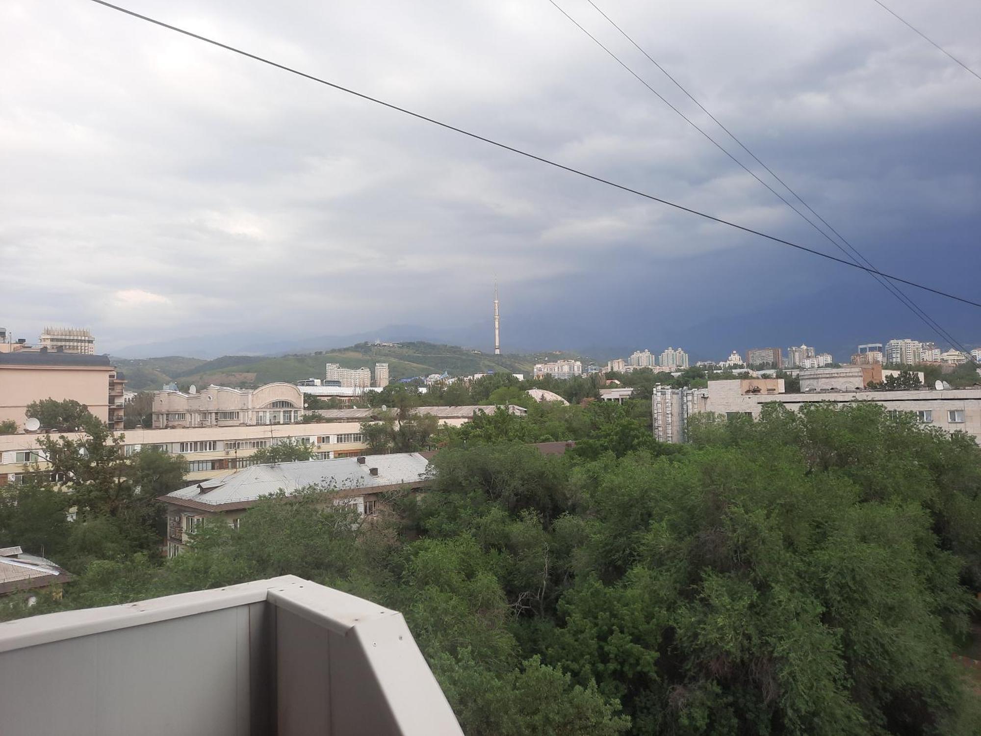 Apartment Shevchenko Panfilova Алма Ата Екстериор снимка